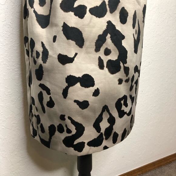 Ann Taylor cream black animal print sleeveless sheath dress size 10 - Picture 4 of 15